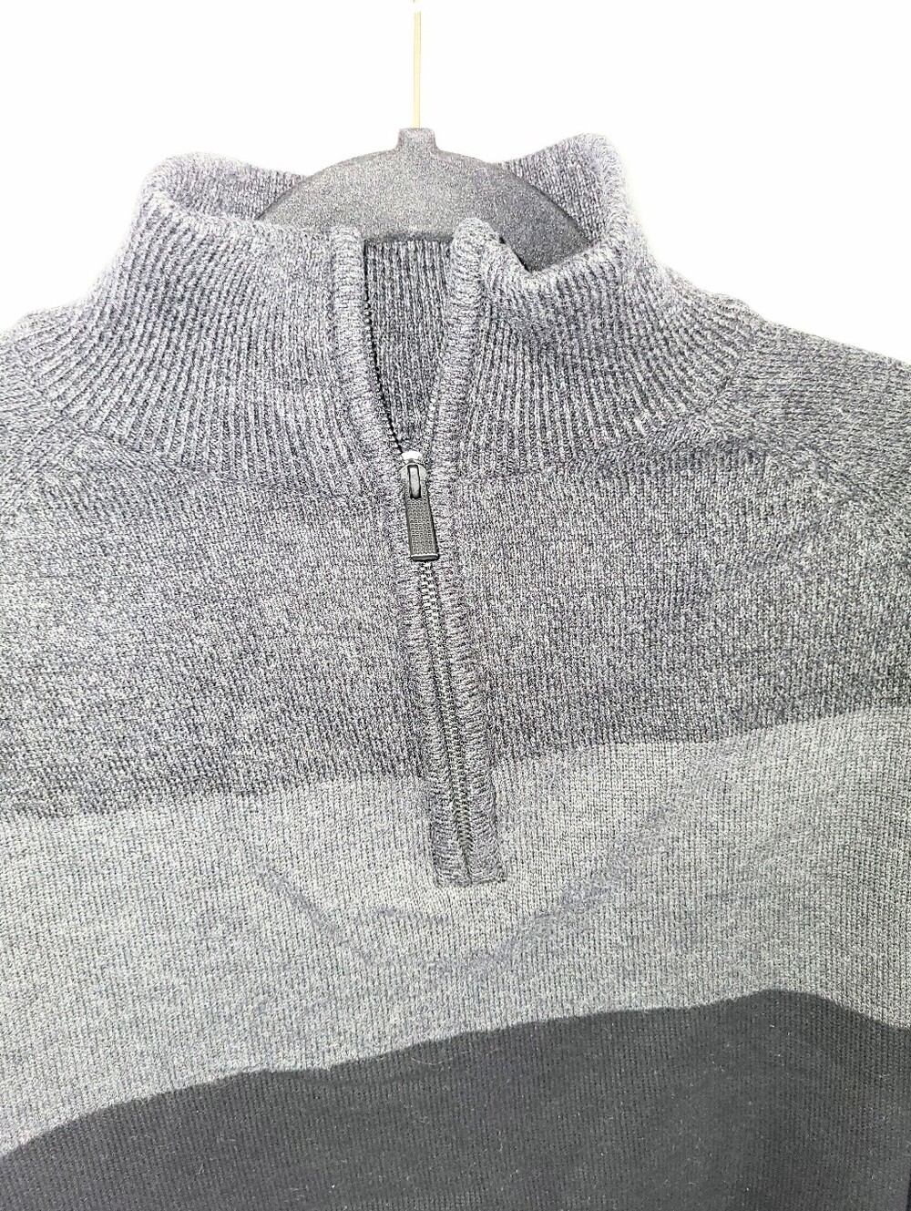 Men's Calvin Klein Colorblock Cotton Pull Over Sweater Medium - Picture 11 of 16